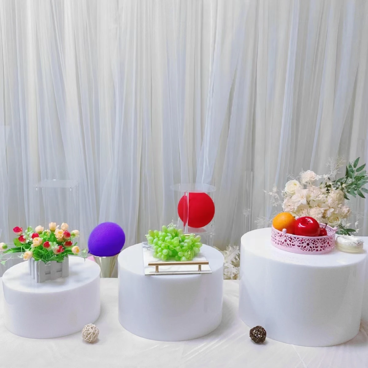 White Acrylic Round Cube Display Nesting Buffet Risers Acrylic Risers For Wedding Christmas Food Display Stand
White Acrylic Round Cube Display Nesting Buffet Risers Acrylic Risers For Wedding Christmas Food Display Stand