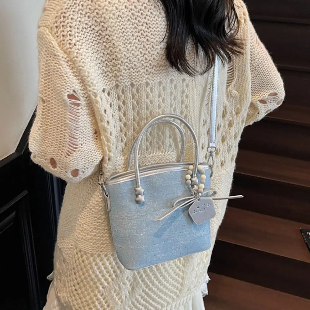 Минималистичная джинсовая сумка-ведро в стиле ретро, элегантная корейская сумка через плечо с подвеской, женская сумка через плечо со стразами и цветными блоками, уличная
Минималистичная джинсовая сумка-ведро в стиле ретро, элегантная корейская сумка через плечо с подвеской, женская сумка через плечо со стразами и цветными блоками, уличная