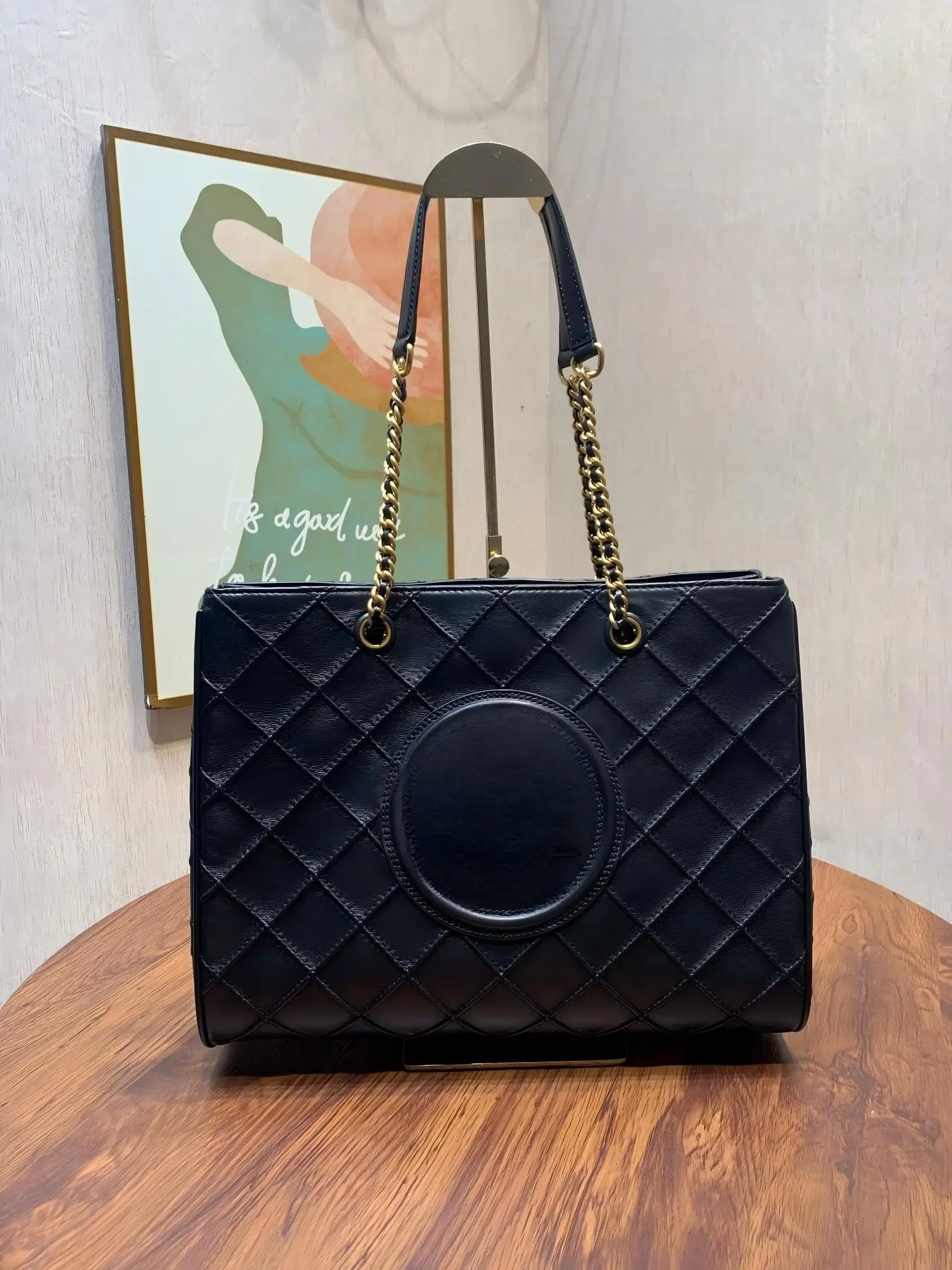 Genuine Cowhide Leather Women Bag Minimalist Unique Design Large Capacity All Match Shoulder Crossbody Bag Daily Casual Handbag
Genuine Cowhide Leather Women Bag Minimalist Unique Design Large Capacity All Match Shoulder Crossbody Bag Daily Casual Handbag
