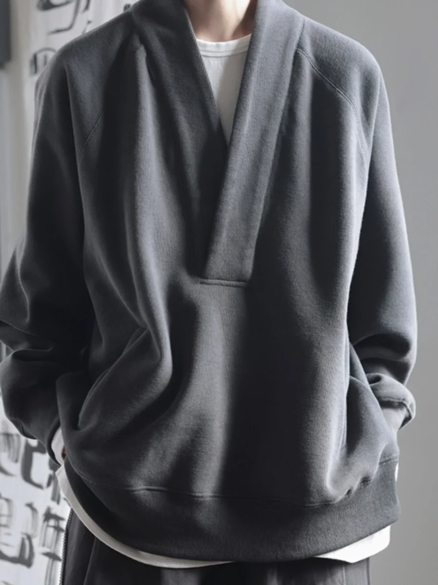 Retro Japanese Style Men's V-Neck Sweatshirt Casual Loose Overhead Spring Autumn Simple Match All-Match Top Youth Fashion
Retro Japanese Style Men's V-Neck Sweatshirt Casual Loose Overhead Spring Autumn Simple Match All-Match Top Youth Fashion