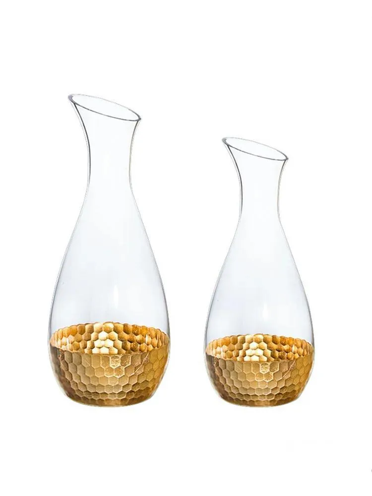 High Capacity Crystal Decanter Luxury Electroplated Gold Honeycomb Glassware Wine Set Quick Awakening Bordeaux Separator Divider
High Capacity Crystal Decanter Luxury Electroplated Gold Honeycomb Glassware Wine Set Quick Awakening Bordeaux Separator Divider