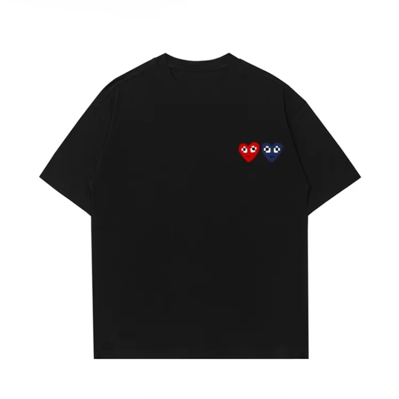 2025PLAY Classic Printed Love Round Neck Men and Women Pauling PLAY Couple Pure Cotton Round Neck Short-sleeved T-shirt
2025PLAY Classic Printed Love Round Neck Men and Women Pauling PLAY Couple Pure Cotton Round Neck Short-sleeved T-shirt