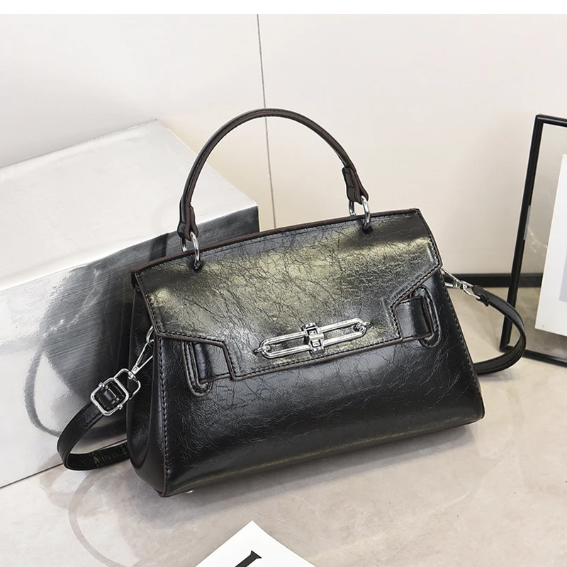 Shoulder Bags For Women Retro Classic Lady Clutch Purse Top-Handle Bags Simple Design Crossbody Messenger Bag with Zipper
Shoulder Bags For Women Retro Classic Lady Clutch Purse Top-Handle Bags Simple Design Crossbody Messenger Bag with Zipper