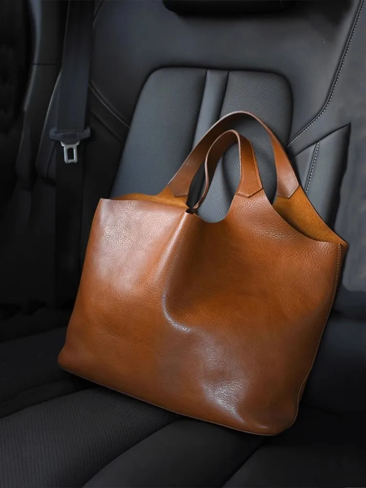 Brown Soft Leather Large Capacity Tote Computer Office Bags 2025 New Niche Single Shoulder Bag
Brown Soft Leather Large Capacity Tote Computer Office Bags 2025 New Niche Single Shoulder Bag