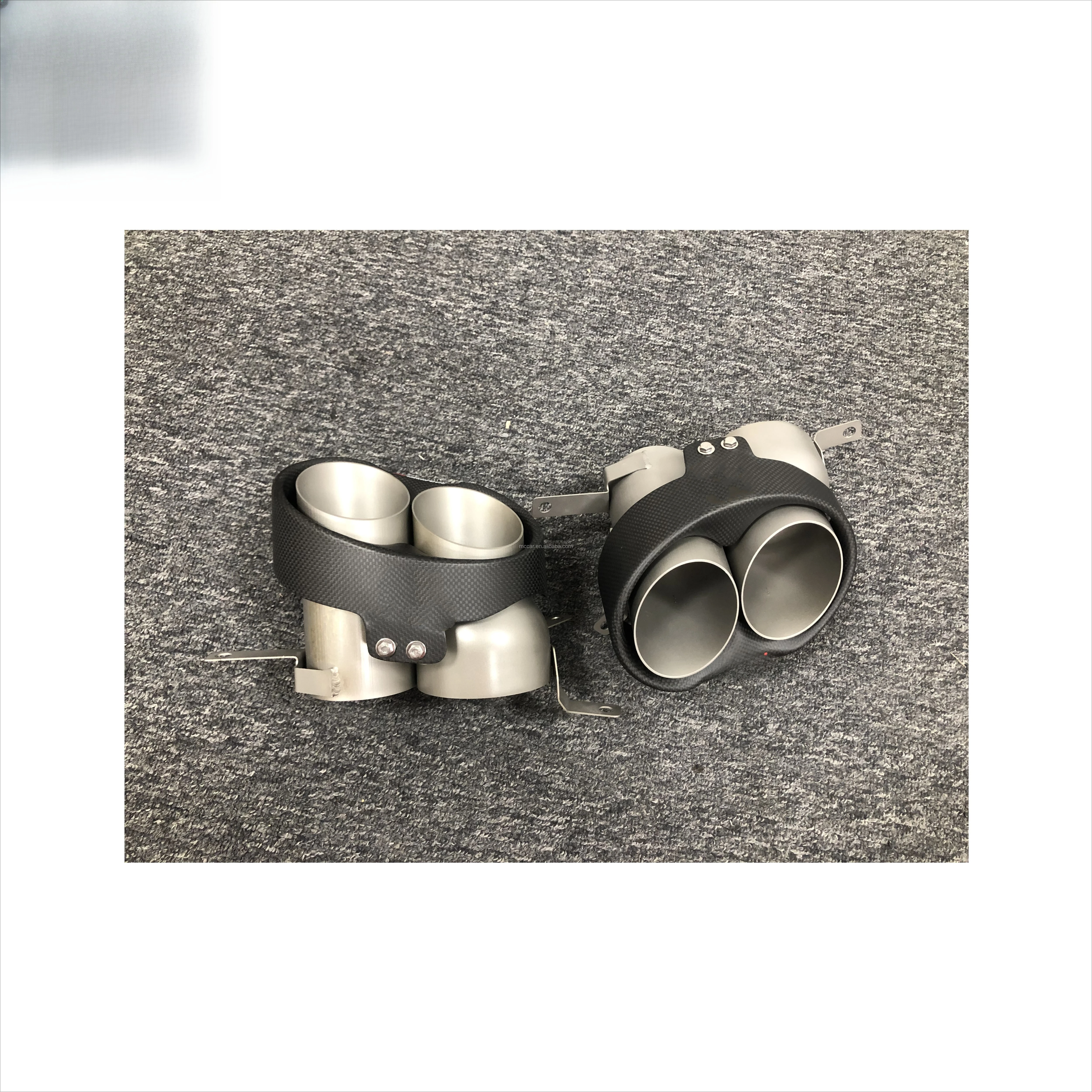 RS6-Style Carbon Fiber Rear Diffuser & Exhaust Exit for 2012-2014 A6 allroad C7
RS6-Style Carbon Fiber Rear Diffuser & Exhaust Exit for 2012-2014 A6 allroad C7