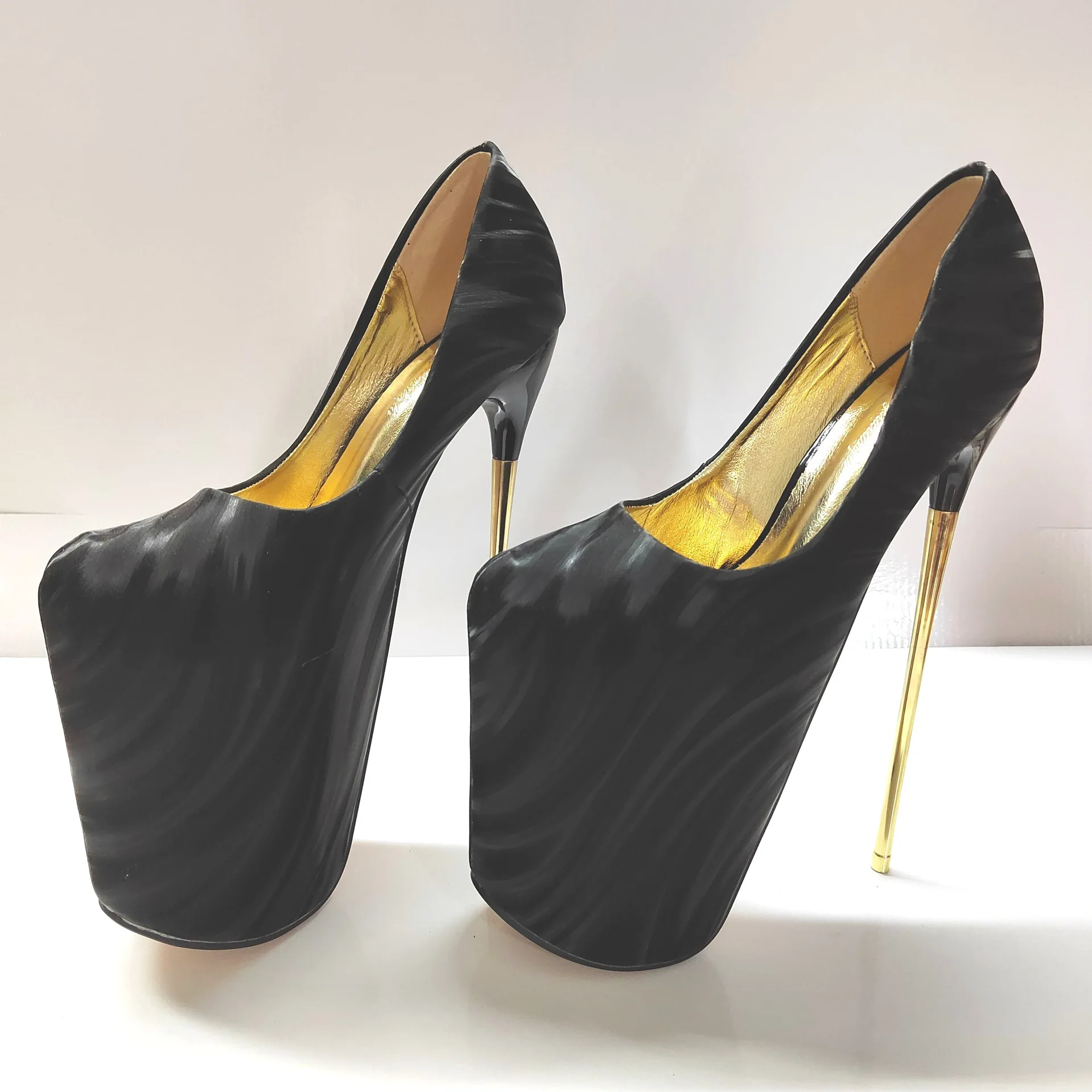 Fetish Extreme High Heels 19/22/30cm Platform Satin Stripes Sexy Women Men Pole Dance Photo Pumps Big Size50 Gold Thin Iron Heel
Fetish Extreme High Heels 19/22/30cm Platform Satin Stripes Sexy Women Men Pole Dance Photo Pumps Big Size50 Gold Thin Iron Heel