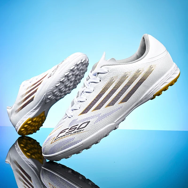 New Men Football Boots Professional Soccer Shoes Boys Sneakers Comfortable Match Ankle Non-Slip TF/FG Sports Shoes Unisex
New Men Football Boots Professional Soccer Shoes Boys Sneakers Comfortable Match Ankle Non-Slip TF/FG Sports Shoes Unisex