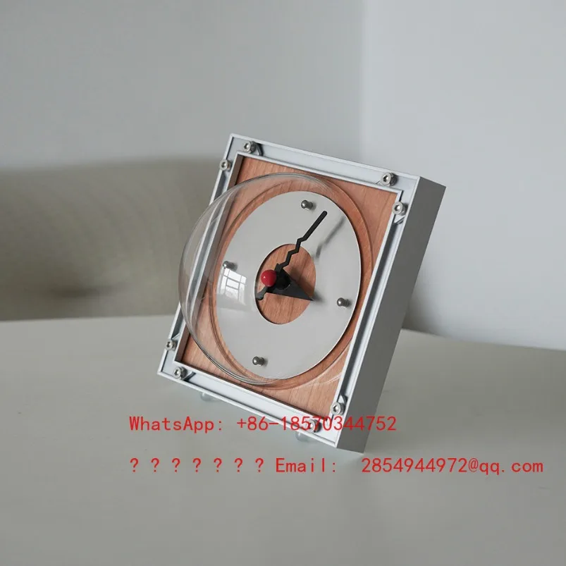 New Watch Retro High-end Silent Living Room Clock Desktop Ornament
New Watch Retro High-end Silent Living Room Clock Desktop Ornament