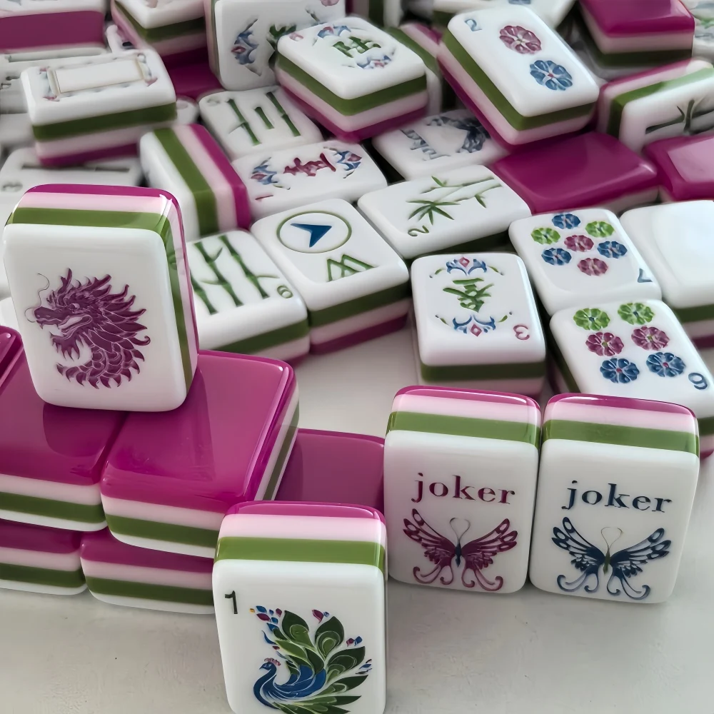 Portable American Mahjong Tiles Red Rose 160 Tiles 4-Layer Acrylic Engraved Mah Jongg Sets Board Game Luxur Modern Eco-Friendly
Portable American Mahjong Tiles Red Rose 160 Tiles 4-Layer Acrylic Engraved Mah Jongg Sets Board Game Luxur Modern Eco-Friendly