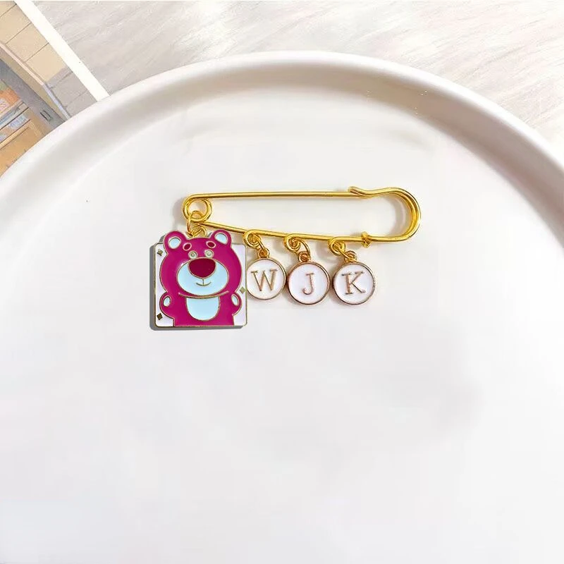 Disney Lotso new cute student fashion cartoon creative gift letter brooch for best friend shoe buckle waist buckle couple pin
Disney Lotso new cute student fashion cartoon creative gift letter brooch for best friend shoe buckle waist buckle couple pin
