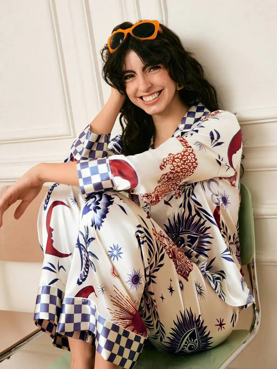 Satin Print Pajama Set With Checkered Cuffs Cozy Elegant Sleepwear For Women
Satin Print Pajama Set With Checkered Cuffs Cozy Elegant Sleepwear For Women
