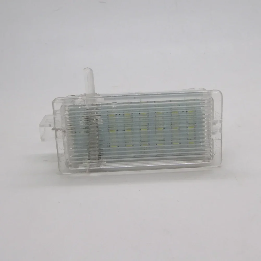 For BMW E46 E53 E82 E83 E87 E90 E91 E93 LED Glove box lamp Strong penetrating power no need for lampshade filtering
For BMW E46 E53 E82 E83 E87 E90 E91 E93 LED Glove box lamp Strong penetrating power no need for lampshade filtering