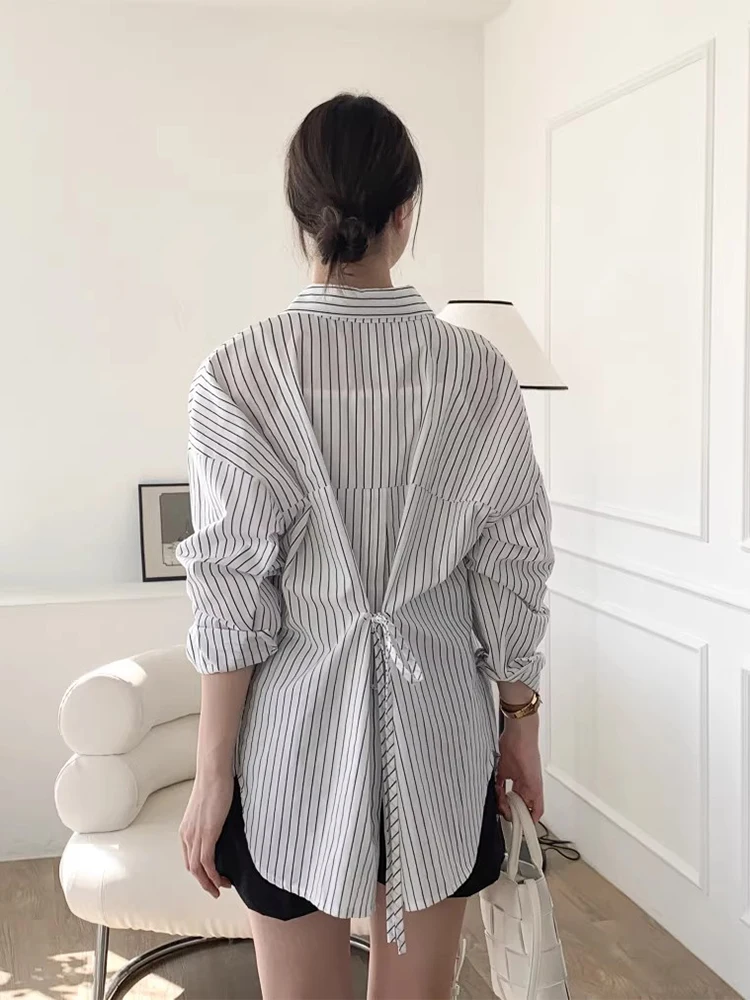 Korean Chic Autumn New Back Slit Tie Casual Long Sleeved Striped Shirt Jacket for Women
Korean Chic Autumn New Back Slit Tie Casual Long Sleeved Striped Shirt Jacket for Women