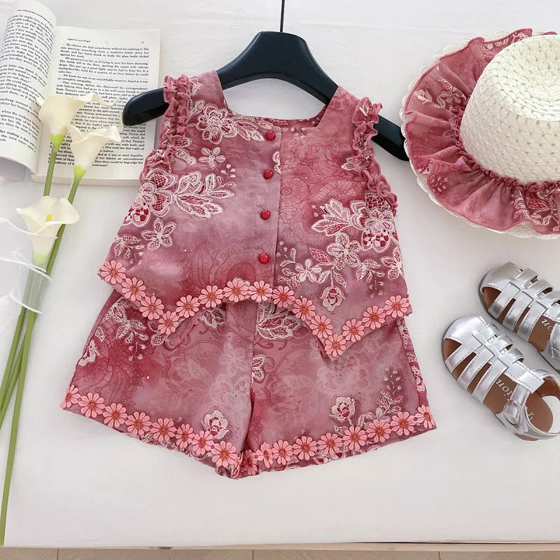 New Summer Girls' Outfit: Stylish Backless Bowknot Small Flower Top and Shorts Two-Piece Set
New Summer Girls' Outfit: Stylish Backless Bowknot Small Flower Top and Shorts Two-Piece Set