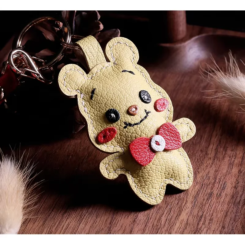 Winnie the Pooh keychain women's exquisite handmade pendant cute couple sheepskin material bag pendant
Winnie the Pooh keychain women's exquisite handmade pendant cute couple sheepskin material bag pendant