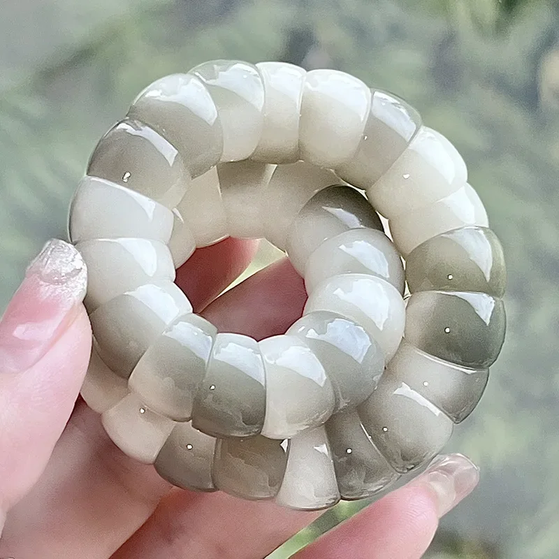 Smoky Gray Floating Flowers Pork Intestine White Jade Root Bracelet Female Pliable Temperament Student Bodhi Seed Buddha B
Smoky Gray Floating Flowers Pork Intestine White Jade Root Bracelet Female Pliable Temperament Student Bodhi Seed Buddha B