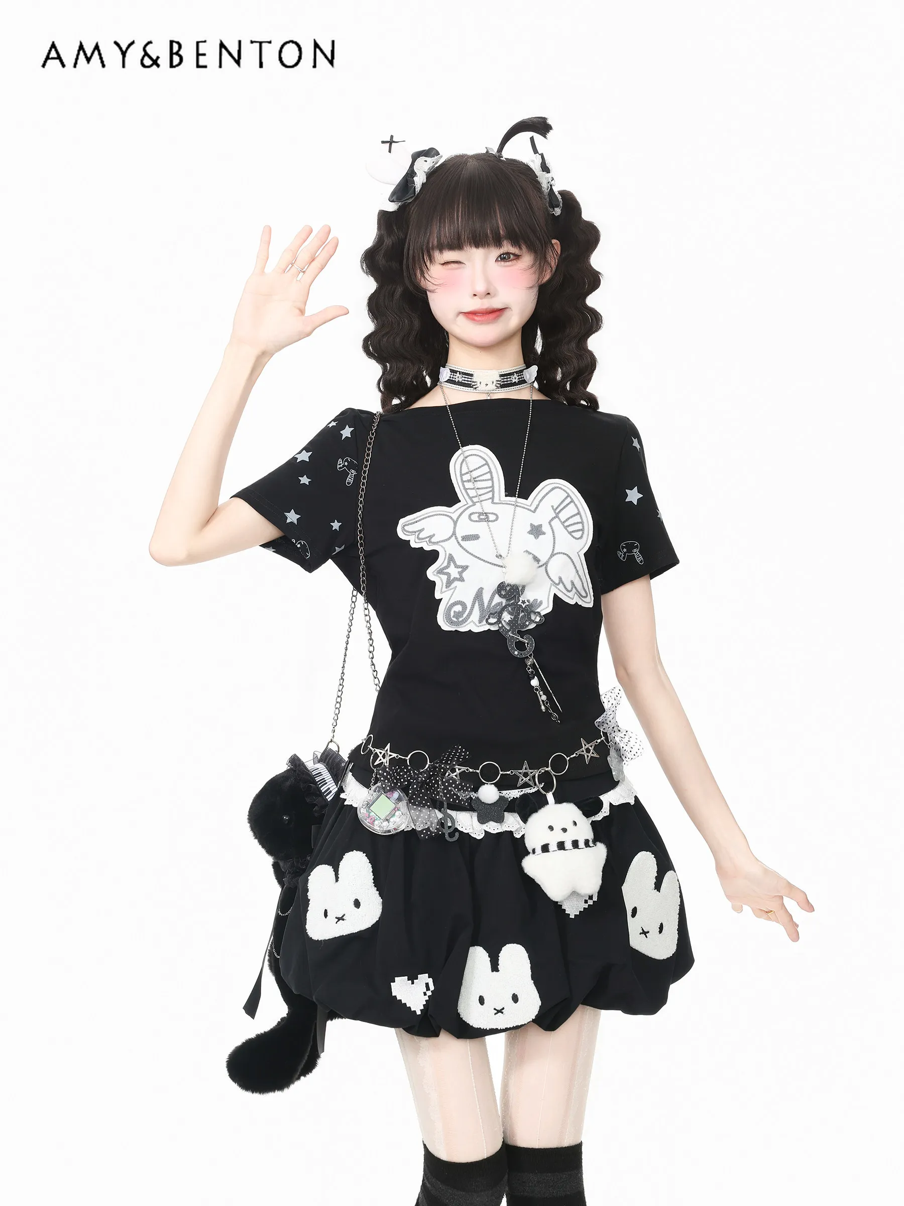 2026 Summer New Japanese Subculture Streetwear Women's Slim Casual Winged Bunny & Star Print Round Neck White T-shirt
2026 Summer New Japanese Subculture Streetwear Women's Slim Casual Winged Bunny & Star Print Round Neck White T-shirt