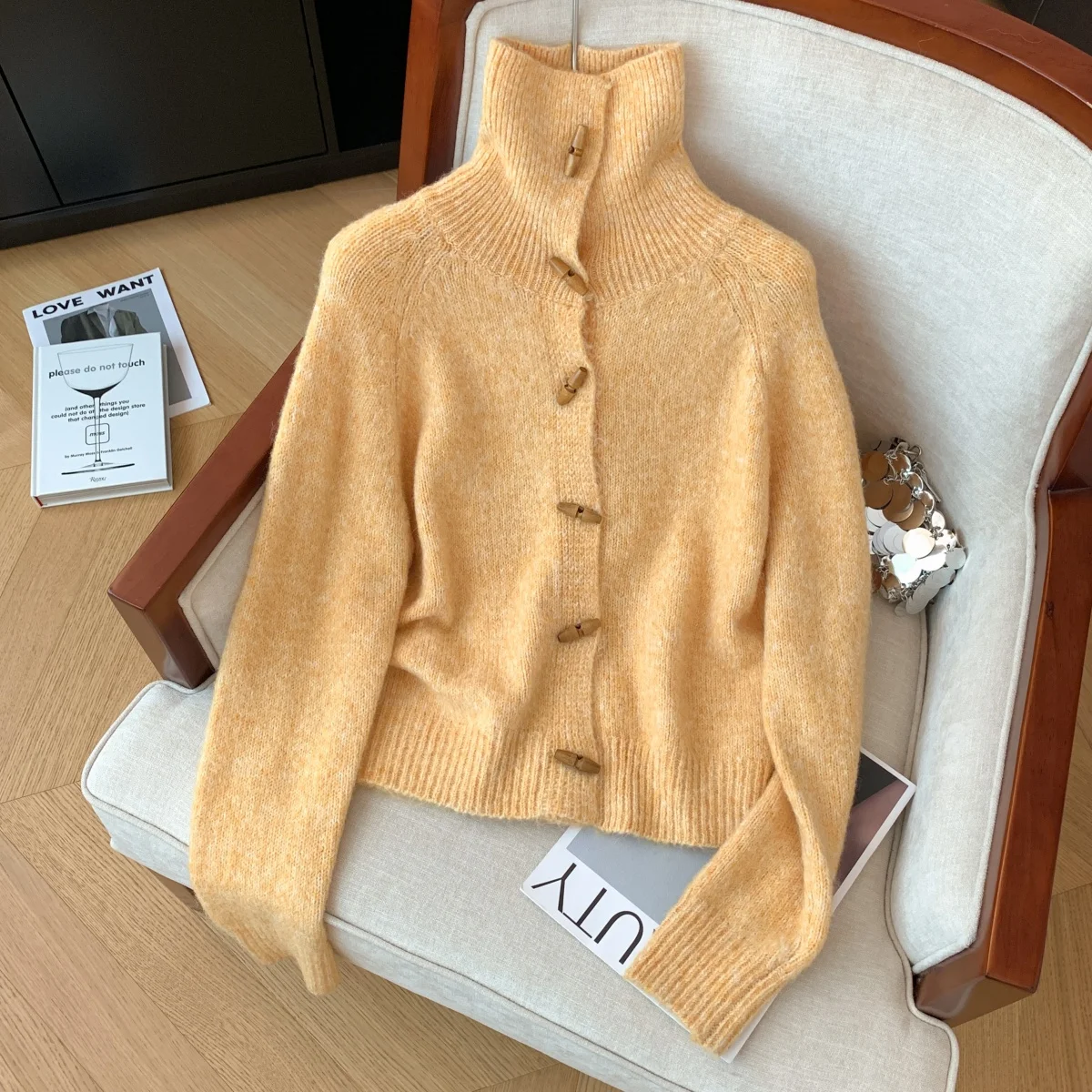 Women's Yellow Turtleneck Knit Pullover Sweater Vintage Jumper Knit Long Sleeves Cashmere Sweater Autumn Winter 2000s Clothes
Women's Yellow Turtleneck Knit Pullover Sweater Vintage Jumper Knit Long Sleeves Cashmere Sweater Autumn Winter 2000s Clothes