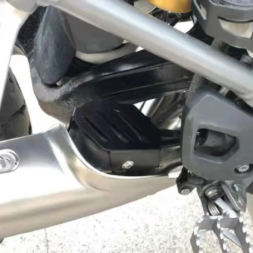 Motorcycle Accessories Exhaust Flap Cover Protector Guard For BMW R1200GS R 1200 GS 1200 LC Adventure Adv 2014-2018 2019 2020
Motorcycle Accessories Exhaust Flap Cover Protector Guard For BMW R1200GS R 1200 GS 1200 LC Adventure Adv 2014-2018 2019 2020 
