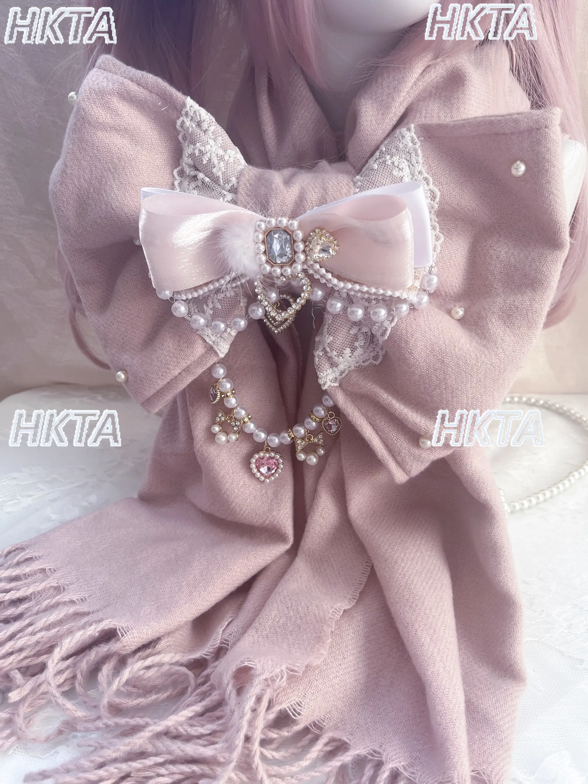 Japanese Mass Produced Cute Lace Bow Pearl Autumn Winter New Scarf Sweet Lolita Warm Fringed Scarves Apparel Accessories Women
Japanese Mass Produced Cute Lace Bow Pearl Autumn Winter New Scarf Sweet Lolita Warm Fringed Scarves Apparel Accessories Women