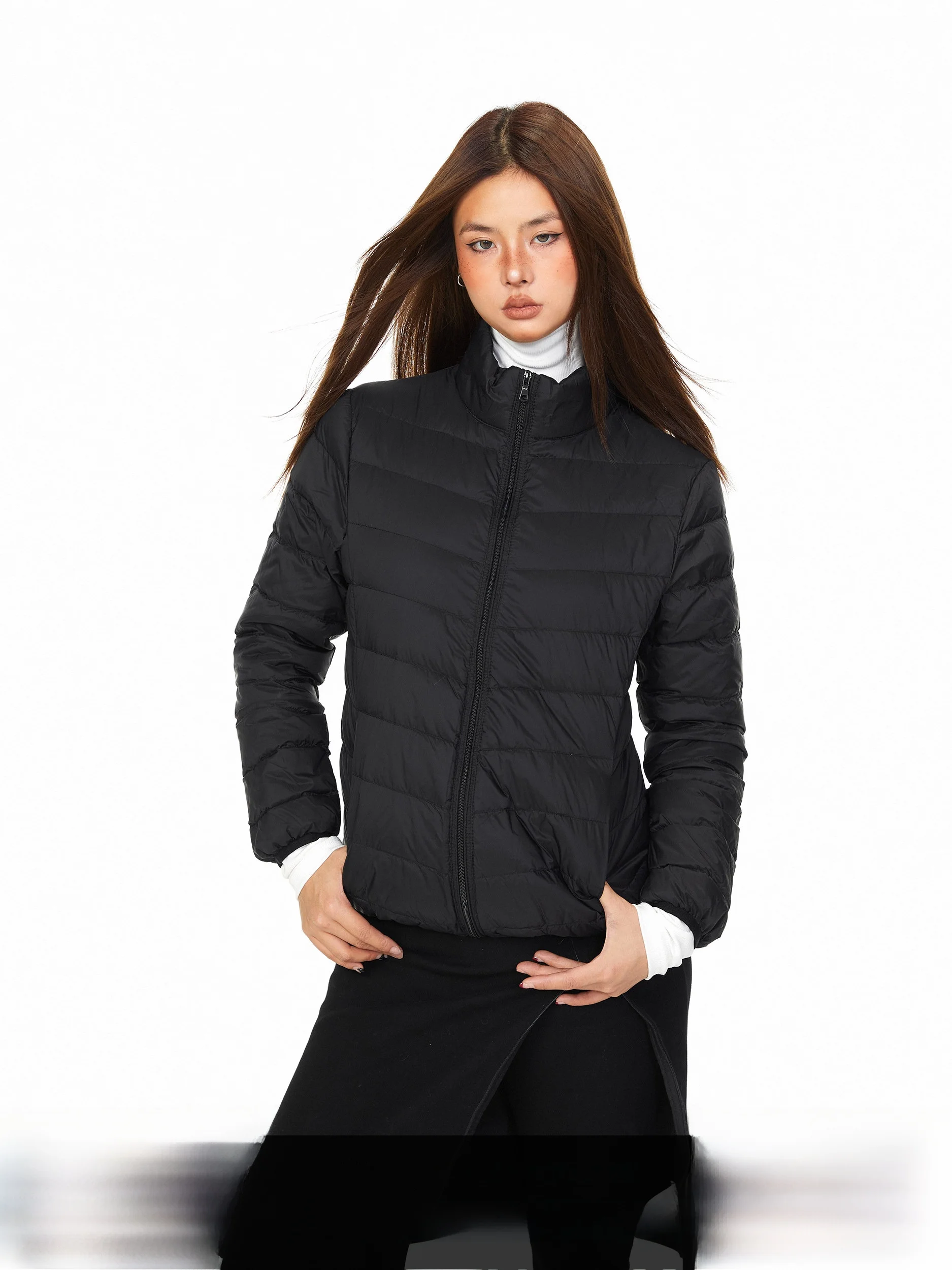 Легкая куртка Blabb с воротником-стойкой и ребристой отделкой, в американском ретро-стиле, с 90% белым утиным пухом, теплая, с внутренней подкладкой.
Легкая куртка Blabb с воротником-стойкой и ребристой отделкой, в американском ретро-стиле, с 90% белым утиным пухом, теплая, с внутренней подкладкой.