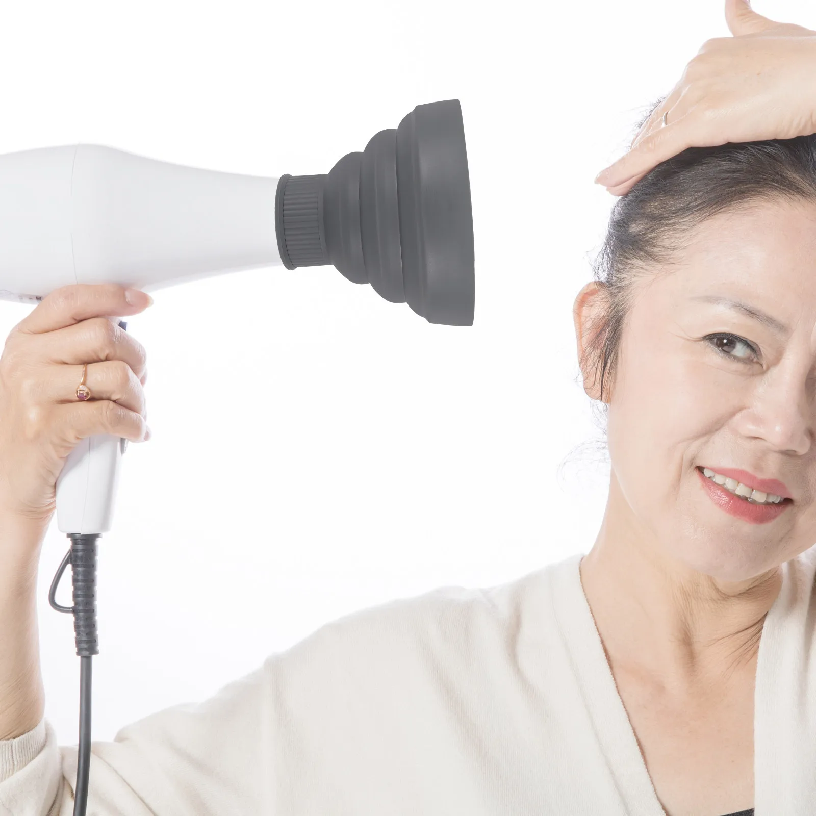 Hair Dryer Nozzle Silicone Collapsible Universal Attachment Travel Salon Concentrator Diffuser Tip Hairdressing Accessories Grey
Hair Dryer Nozzle Silicone Collapsible Universal Attachment Travel Salon Concentrator Diffuser Tip Hairdressing Accessories Grey