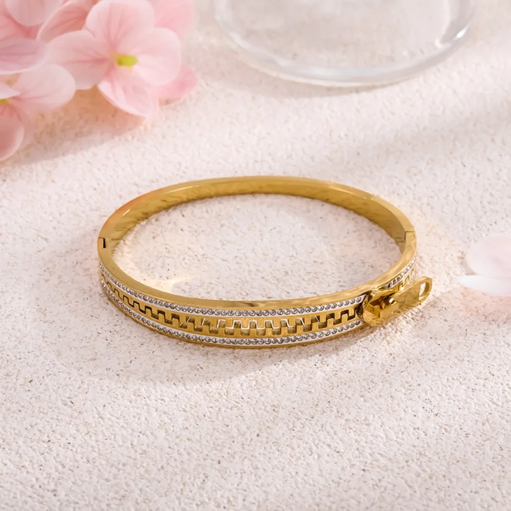 Jewelry Shiny Zipper Bangle Creative Fashion Crystal Bracelet Gold Plated Vintage Zip Titanium Steel Hand Chain Gift
Jewelry Shiny Zipper Bangle Creative Fashion Crystal Bracelet Gold Plated Vintage Zip Titanium Steel Hand Chain Gift