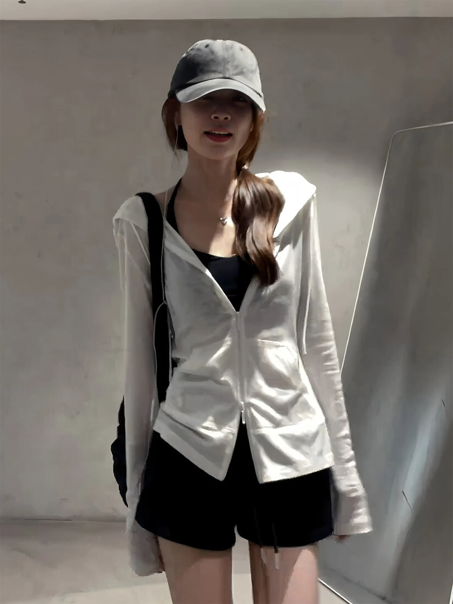 Large Size Sporty White Hooded Open Cardigan Women's Summer Thin Sun Protection Loose Slimming Commute Korean Style Top
Large Size Sporty White Hooded Open Cardigan Women's Summer Thin Sun Protection Loose Slimming Commute Korean Style Top
