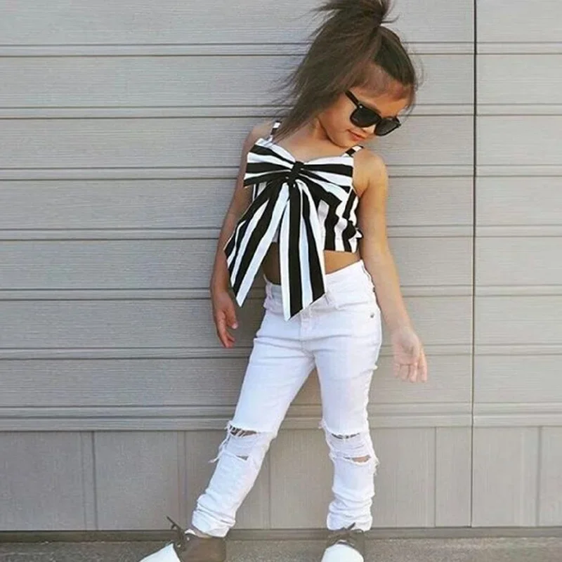 Summer Kids Clothes Sets Baby Girls Bowknot Sleeveless Striped Crop Top + White Ripped Pants Toddler Casual Two-piece Clothing
Summer Kids Clothes Sets Baby Girls Bowknot Sleeveless Striped Crop Top + White Ripped Pants Toddler Casual Two-piece Clothing