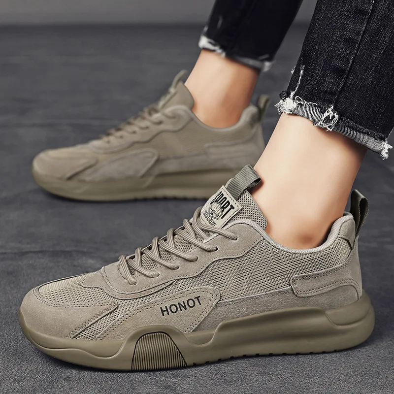 New men's shoes with mesh, breathable running sports shoes, outdoor casual and versatile soft-soled shoes
New men's shoes with mesh, breathable running sports shoes, outdoor casual and versatile soft-soled shoes