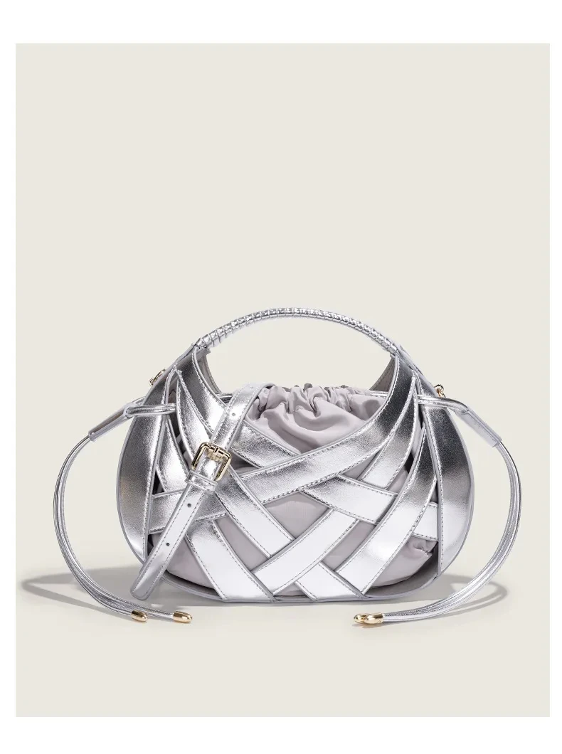 Luxury Designer Burgundy Woven Hollow Handbag Fashion Ladies Shoulder Messenger Small Tote with Tassel Composite Bag for Women
Luxury Designer Burgundy Woven Hollow Handbag Fashion Ladies Shoulder Messenger Small Tote with Tassel Composite Bag for Women