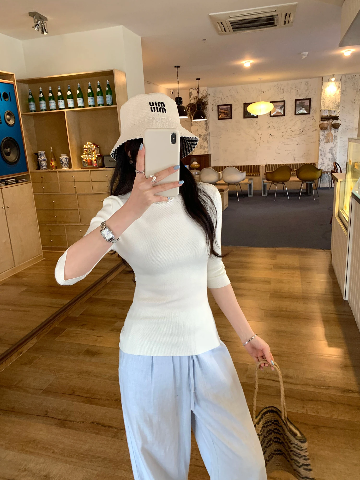 Elegant High-End Women's Knitted Top Half-High Collar Five-Sleeve Middle-Sleeve Base Layer Shirt Soft Wool Blend Citywalk
Elegant High-End Women's Knitted Top Half-High Collar Five-Sleeve Middle-Sleeve Base Layer Shirt Soft Wool Blend Citywalk