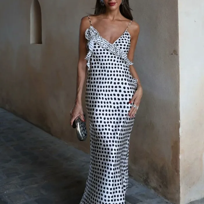 Sexy Backless Print Dots Flower Women Maxi Dress Spaghetti Strap Evening Dress Autumn Skinny Elegant Party Clubwear
Sexy Backless Print Dots Flower Women Maxi Dress Spaghetti Strap Evening Dress Autumn Skinny Elegant Party Clubwear