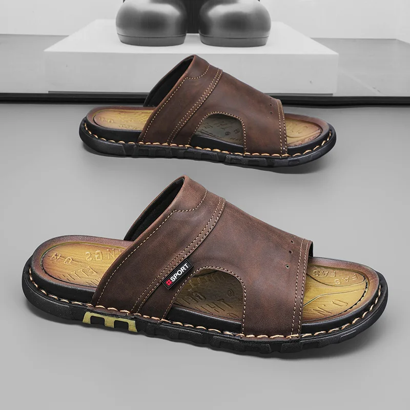 Luxury Men's Leather Slippers 2025 Summer New Beach Slippers Fashion Outdoor Casual Flat Slippers for Men Large-size Beach Shoes
Luxury Men's Leather Slippers 2025 Summer New Beach Slippers Fashion Outdoor Casual Flat Slippers for Men Large-size Beach Shoes