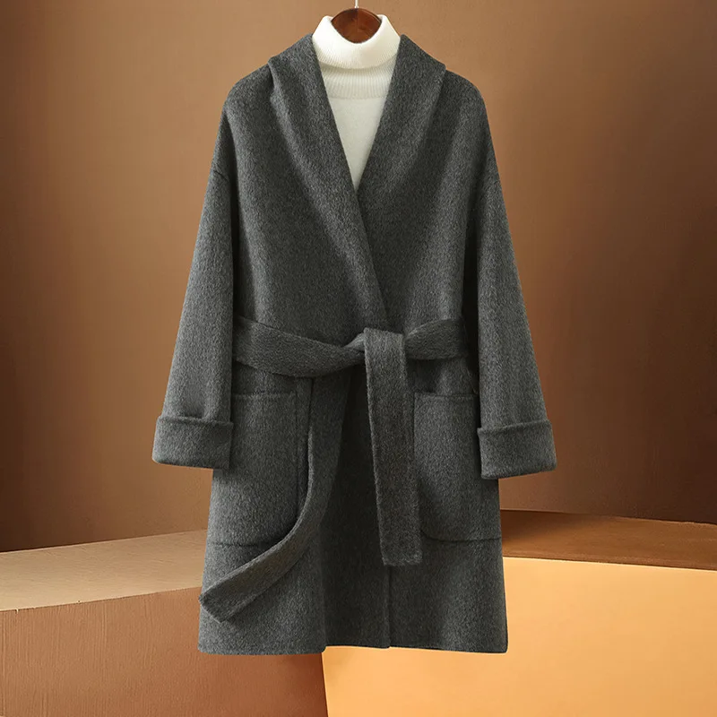 New Korean version double-sided woolen coat V-neck jacket women's double-sided woolen belt slim-fitting medium and long
New Korean version double-sided woolen coat V-neck jacket women's double-sided woolen belt slim-fitting medium and long
