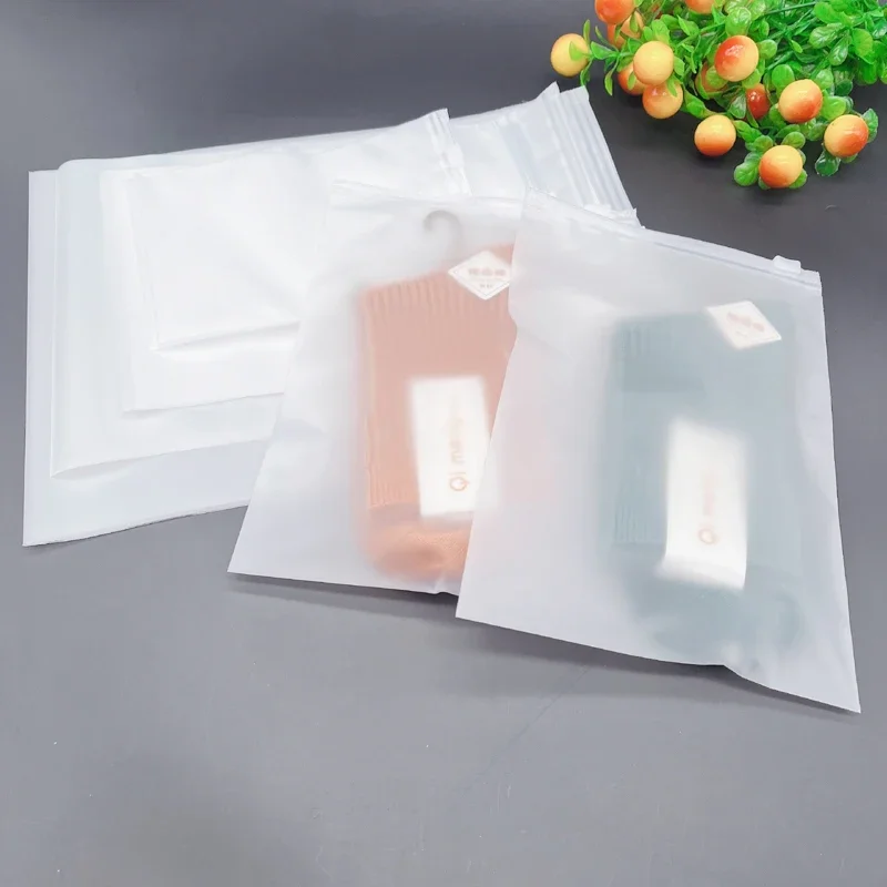 100pcs 0.2mm Frosted Zipper Bags Plastic Gift Bag Christmas Wedding Packaging Gift Bags For Jewerly Storage Clothing Plastic Bag
100pcs 0.2mm Frosted Zipper Bags Plastic Gift Bag Christmas Wedding Packaging Gift Bags For Jewerly Storage Clothing Plastic Bag