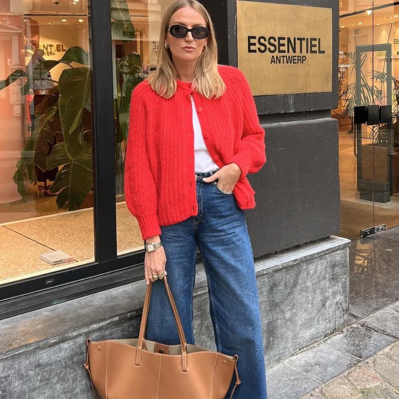 Women Y2K Autumn New Knit Cardigan Long Sleeve Knitted Sweater Soft Coat Solid Single Breasted Long Sleeves Top All-match Jacket
Women Y2K Autumn New Knit Cardigan Long Sleeve Knitted Sweater Soft Coat Solid Single Breasted Long Sleeves Top All-match Jacket