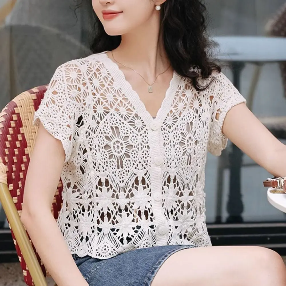 Fashion V-Neck Crochet Top Open-knit Boho Style Embroidery Blouse Short Sleeve Open-knit Blouse Summer
Fashion V-Neck Crochet Top Open-knit Boho Style Embroidery Blouse Short Sleeve Open-knit Blouse Summer