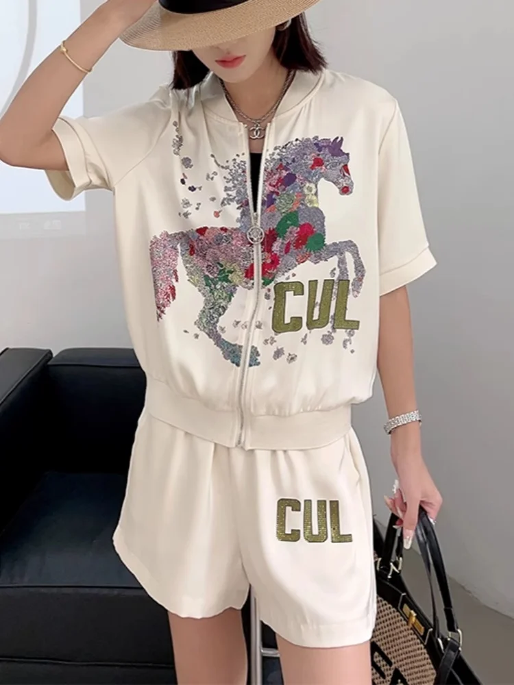 Cool Silk Summer 2 Piece Sets European Fashion Horse Painting Printed Short Sleeve Zipper Jacket and Short Elastic Waist Casual
Cool Silk Summer 2 Piece Sets European Fashion Horse Painting Printed Short Sleeve Zipper Jacket and Short Elastic Waist Casual