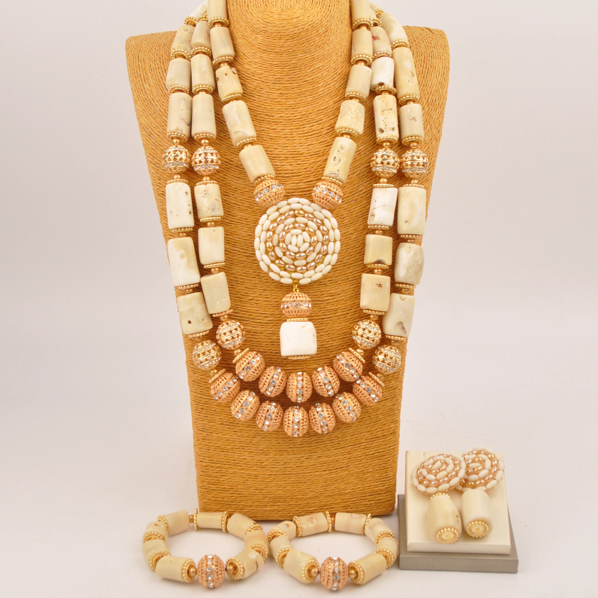 Nigerian Wedding Beads Natural White Coral Necklace Bracelet Earrings Bridal Jewelry Sets
Nigerian Wedding Beads Natural White Coral Necklace Bracelet Earrings Bridal Jewelry Sets