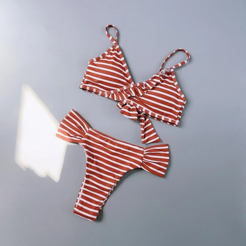 Sexy Tee-Point Bikini Women's Two-Piece Swimsuit Slimming Hot Spring Vaion Design with Chest Pad Faionable Stripes
Sexy Tee-Point Bikini Women's Two-Piece Swimsuit Slimming Hot Spring Vaion Design with Chest Pad Faionable Stripes