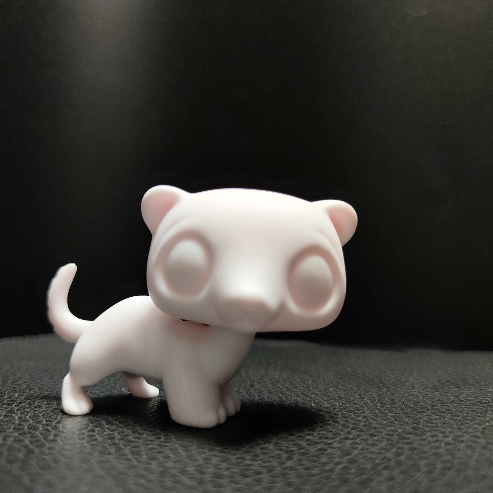 LPS Minilpsshop Pet Shop Rare Pet Animal White Base Ferret DIY Paint Parent Child Interactive Toys
LPS Minilpsshop Pet Shop Rare Pet Animal White Base Ferret DIY Paint Parent Child Interactive Toys