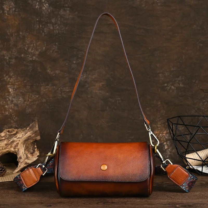 Leather women's shoulder first layer cowhide cylinder bag retro messenger bag fashion simple versatile casual trend large capaci
Leather women's shoulder first layer cowhide cylinder bag retro messenger bag fashion simple versatile casual trend large capaci