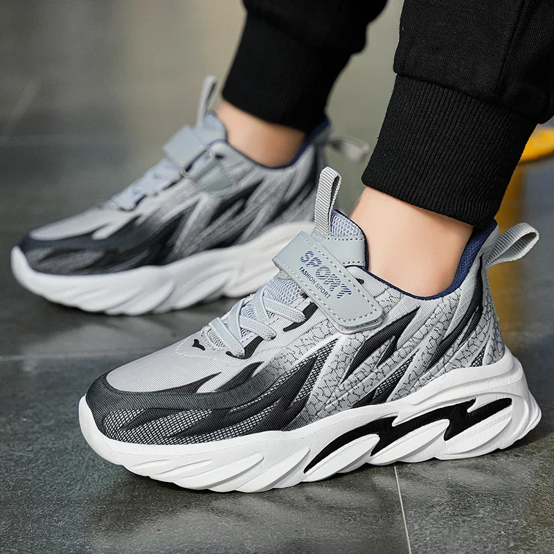 Fashion Flame Boys' Running Shoes Soft Sole Breathable Children's Sports Shoes Cool New Kid's Causal Sneakers Size 28-39
Fashion Flame Boys' Running Shoes Soft Sole Breathable Children's Sports Shoes Cool New Kid's Causal Sneakers Size 28-39