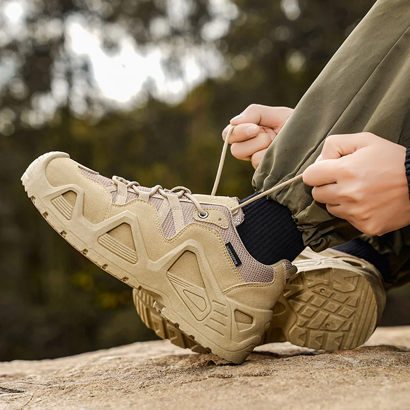 Spring And Autumn Men'S Combat Boots Outdoor Anti Slip And Wear Resistant Mountaineering Shoes Breathable Mesh Sports Shoes
Spring And Autumn Men'S Combat Boots Outdoor Anti Slip And Wear Resistant Mountaineering Shoes Breathable Mesh Sports Shoes