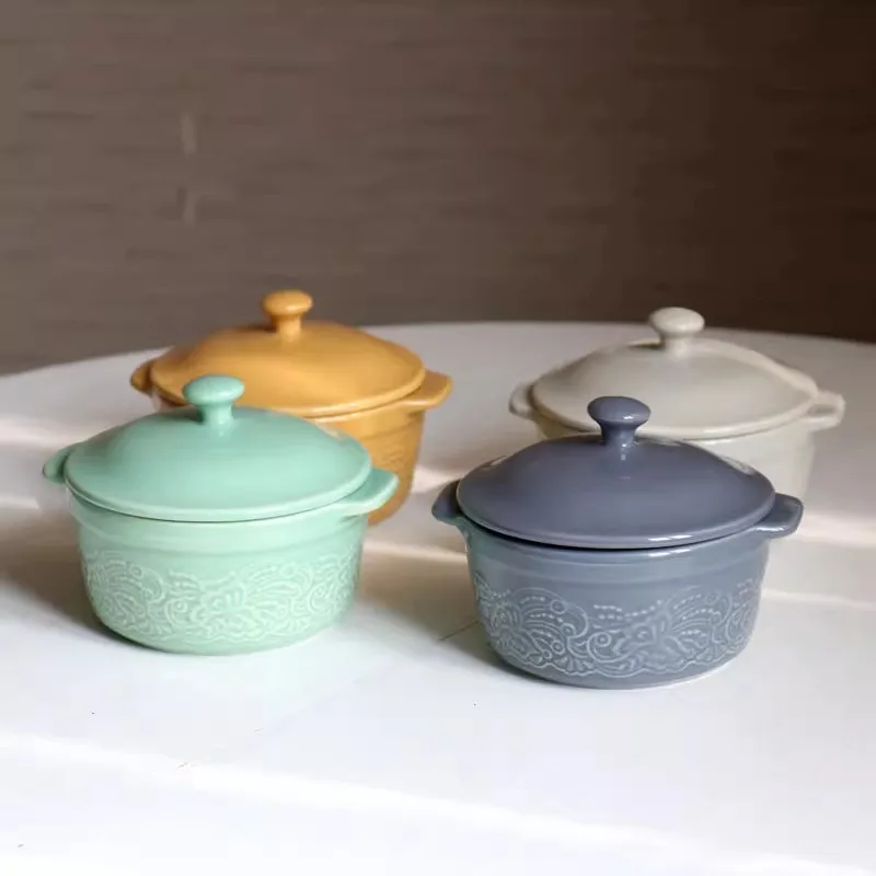 Vintage Relief Color High Temperature Ceramic Soup Bowl with Lid Cover Baking Bowl/Small Lid Cup/Steamed Egg Bowl
Vintage Relief Color High Temperature Ceramic Soup Bowl with Lid Cover Baking Bowl/Small Lid Cup/Steamed Egg Bowl