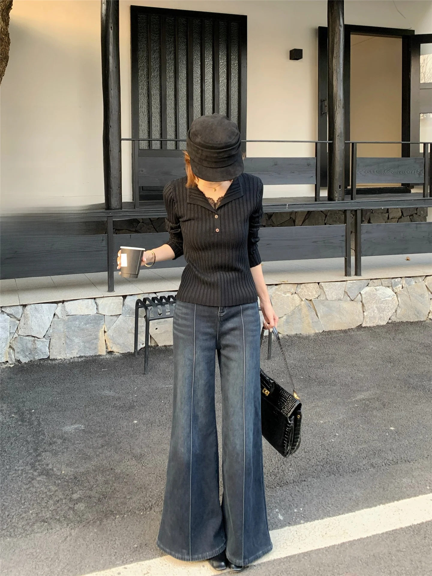 Модные повседневные прямые джинсы для женщин, свободного кроя, с высокой талией, на молнии, из смесового хлопка, теплые зимние джинсы
Модные повседневные прямые джинсы для женщин, свободного кроя, с высокой талией, на молнии, из смесового хлопка, теплые зимние джинсы