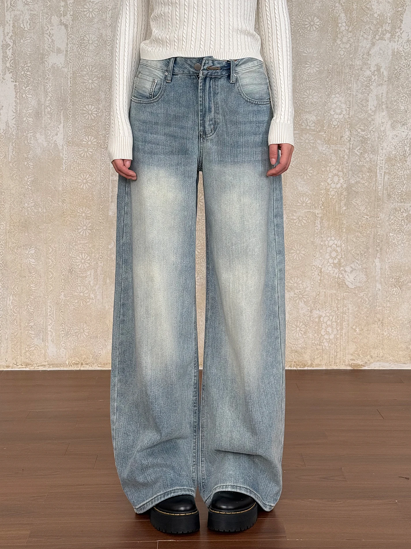 Vintage Tang American Style Loose Wide Leg Jeans Women's High Waist Straight Cut Blue Washed Denim Pants Summer 2025 Cotton
Vintage Tang American Style Loose Wide Leg Jeans Women's High Waist Straight Cut Blue Washed Denim Pants Summer 2025 Cotton