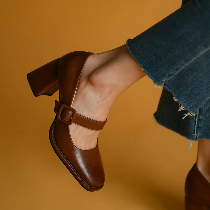 Womens Pumps Sheepskin Daily Shoes Female Retro Pumps On Heel 7 CM One Strap Buckle Mary Jane For Spring Autumn French Style
Womens Pumps Sheepskin Daily Shoes Female Retro Pumps On Heel 7 CM One Strap Buckle Mary Jane For Spring Autumn French Style