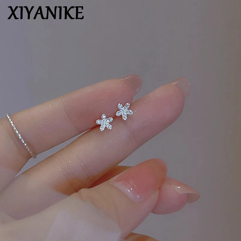 XIYANIKE Cute Sweet Zircon Flower Stud Piercing Earrings For Women Girl Elegant Fashion New Jewelry Gift Party Beach Vacation
XIYANIKE Cute Sweet Zircon Flower Stud Piercing Earrings For Women Girl Elegant Fashion New Jewelry Gift Party Beach Vacation